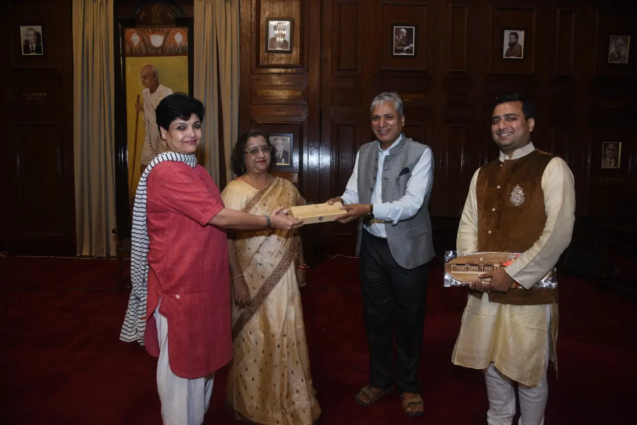 Vaidyaratnam Dr. Rakesh Agarwal at an official reception at Rashtrapati Bhavan